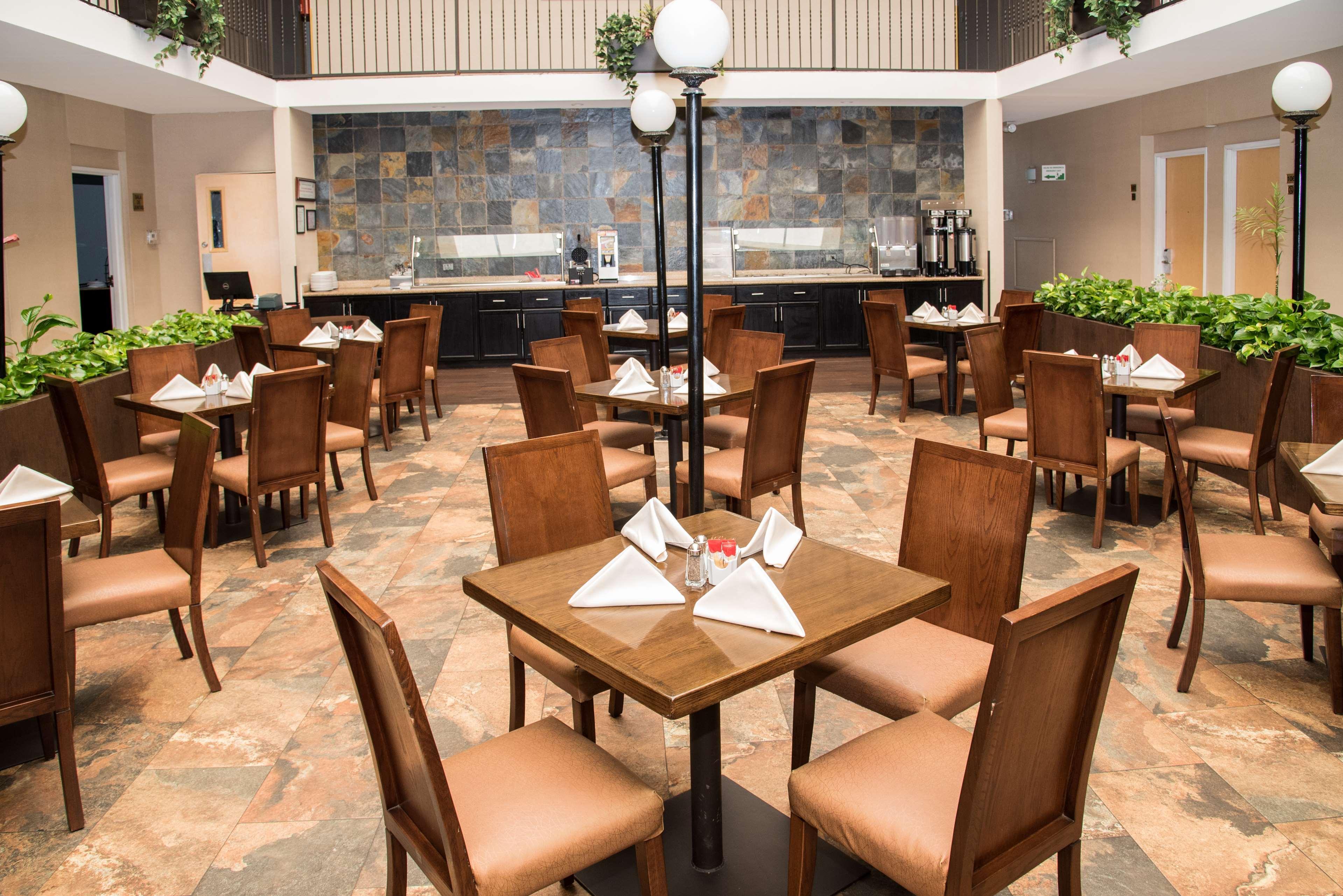 Best Western Plus Monterrey Airport Apodaca Exterior photo