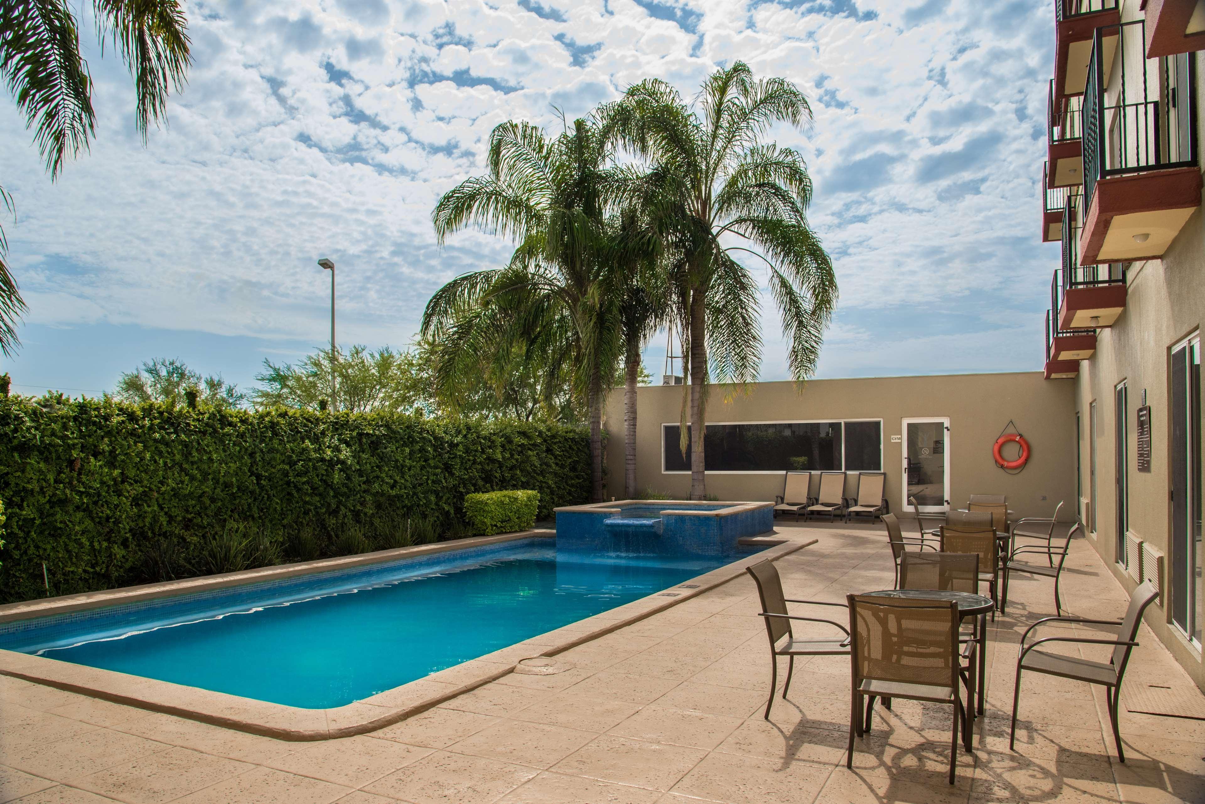 Best Western Plus Monterrey Airport Apodaca Exterior photo