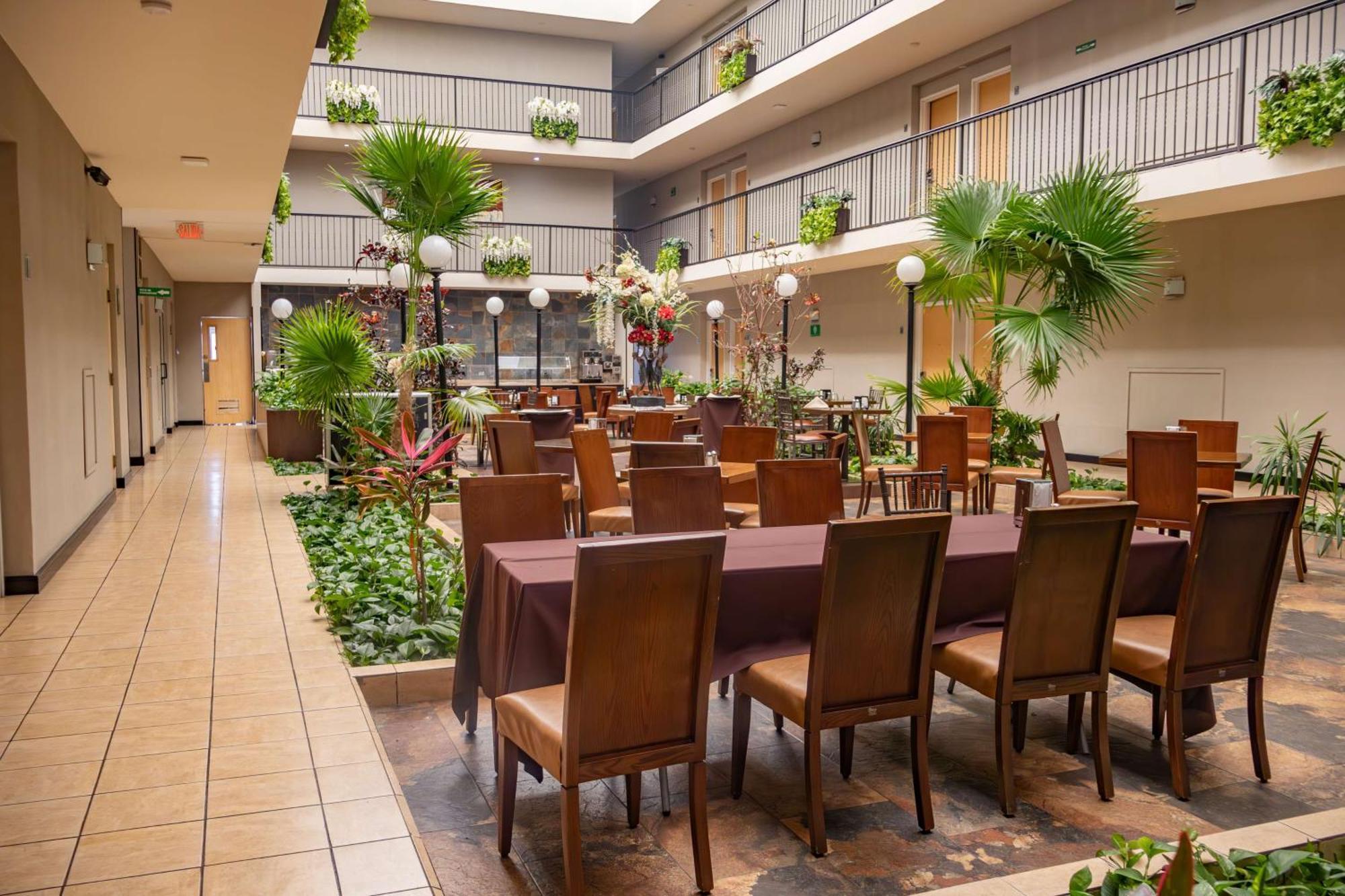 Best Western Plus Monterrey Airport Apodaca Exterior photo