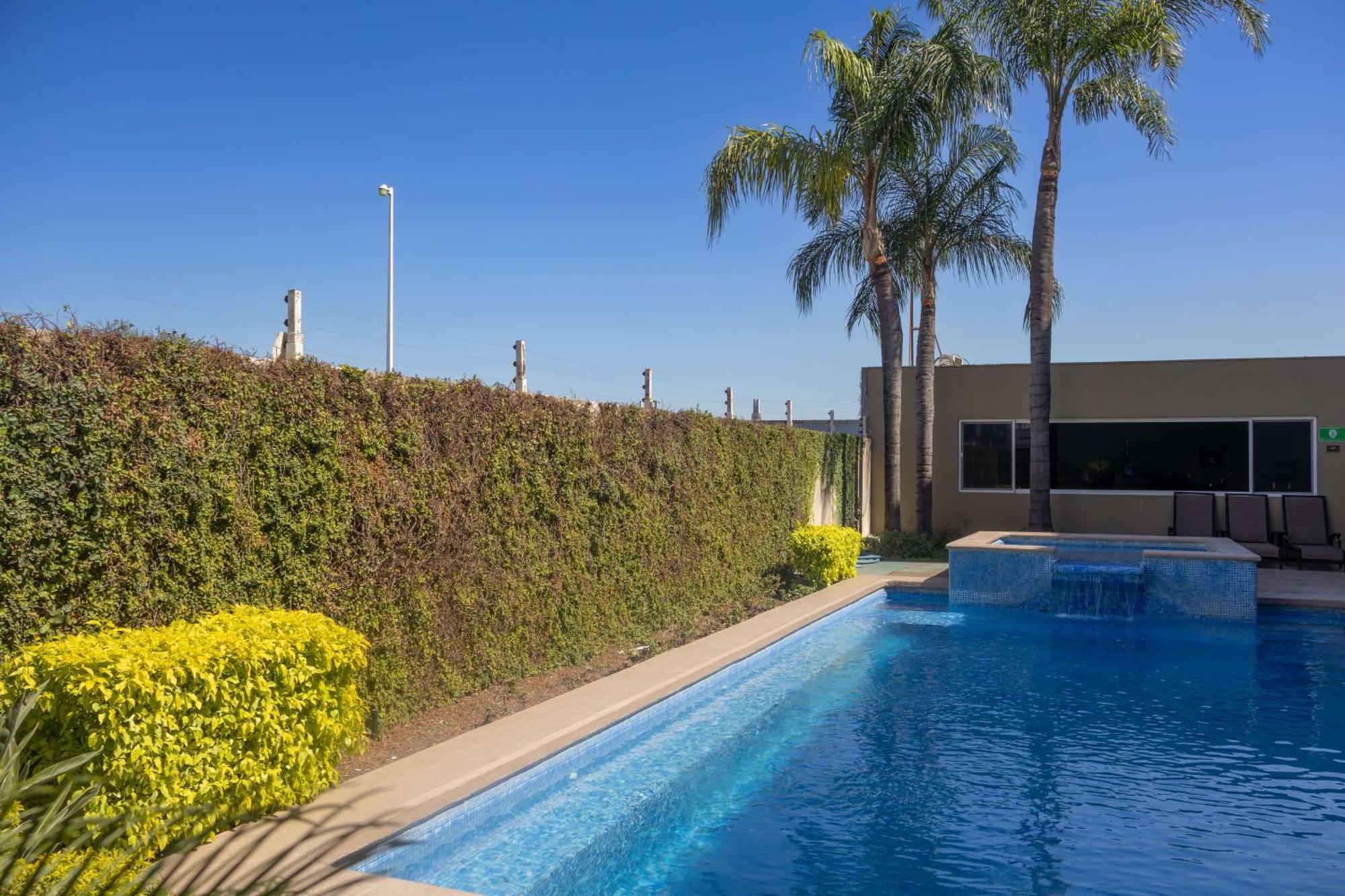 Best Western Plus Monterrey Airport Apodaca Exterior photo