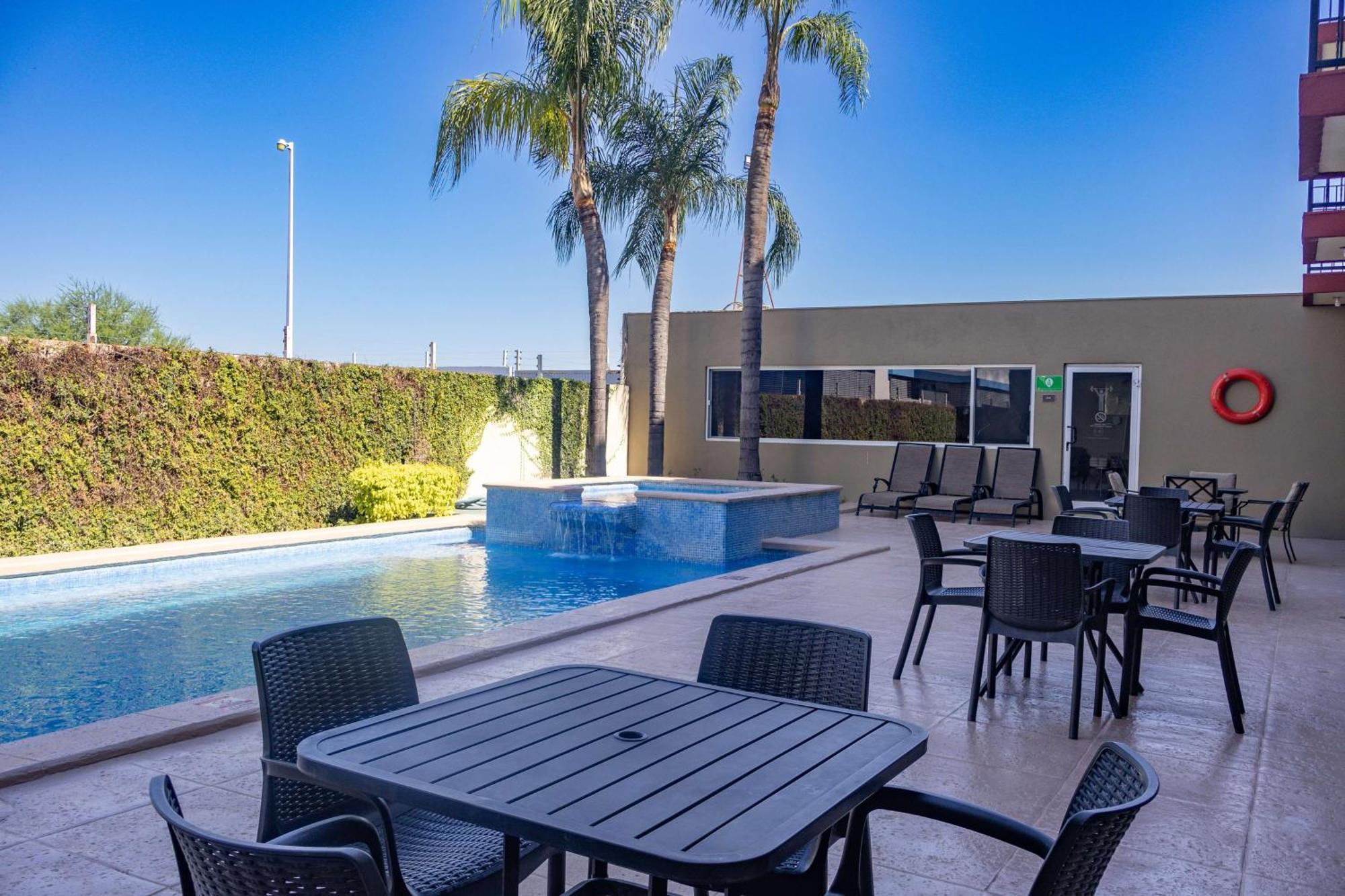 Best Western Plus Monterrey Airport Apodaca Exterior photo