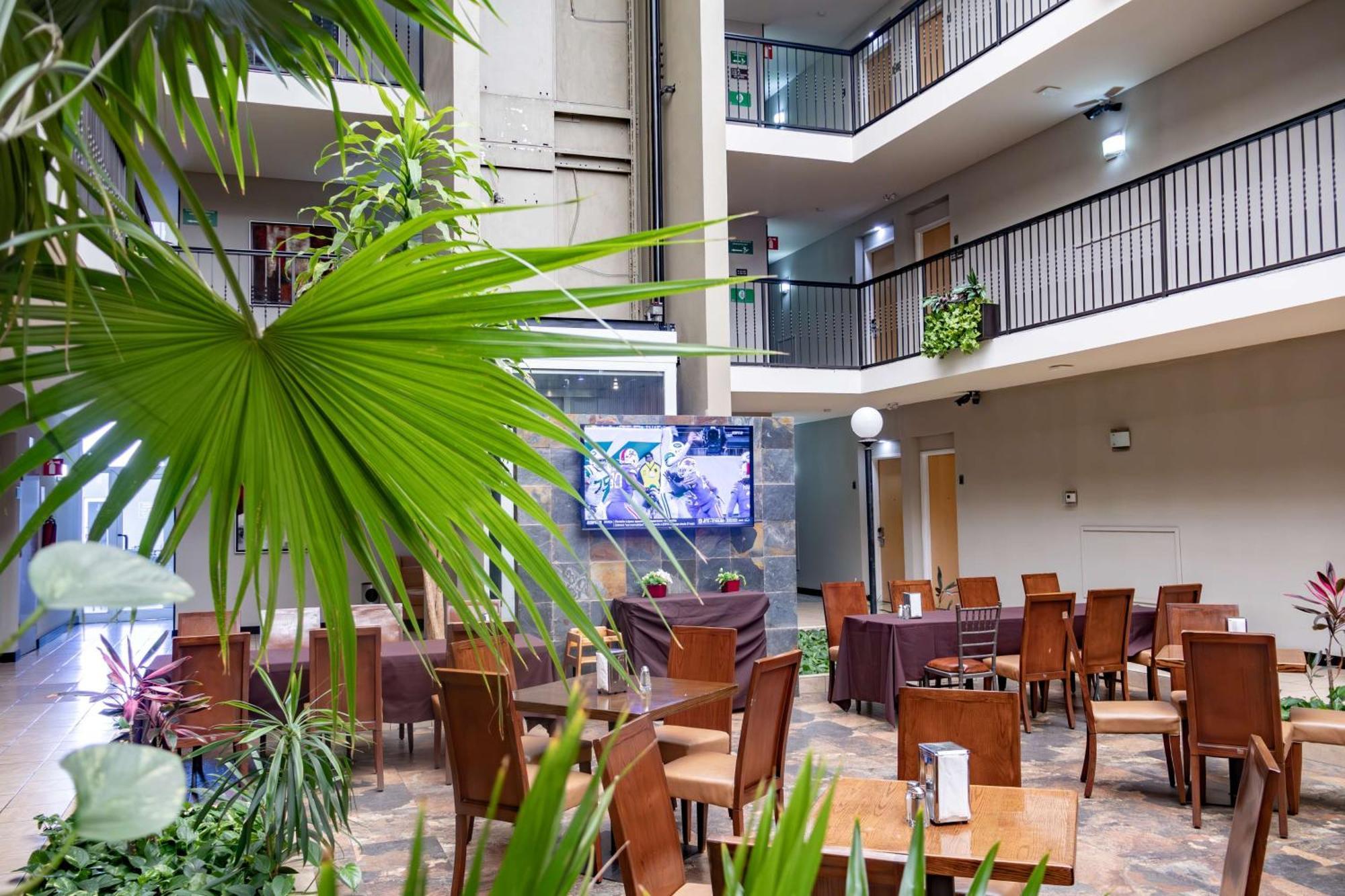 Best Western Plus Monterrey Airport Apodaca Exterior photo
