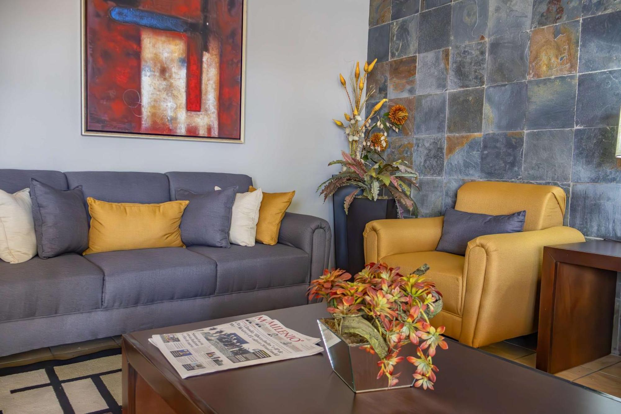 Best Western Plus Monterrey Airport Apodaca Exterior photo